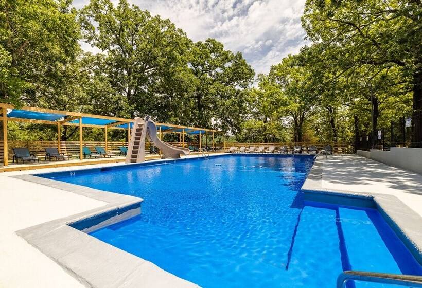 هتل Kimberling Cove M1