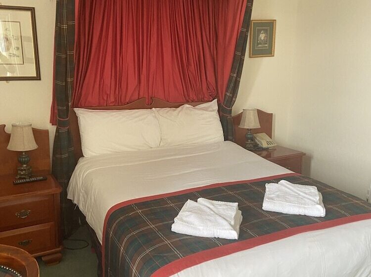 ホテル Lovat Arms