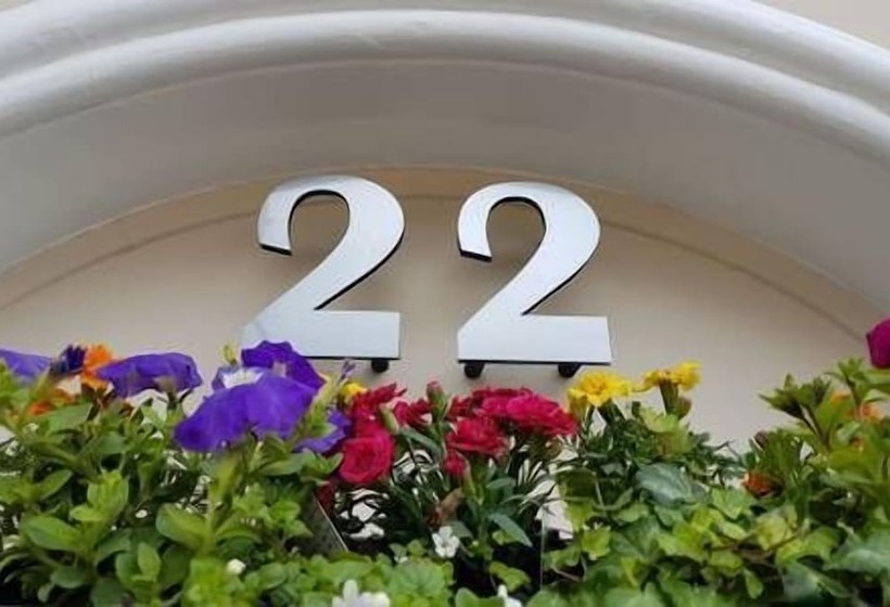 بنسيون 22 The Square