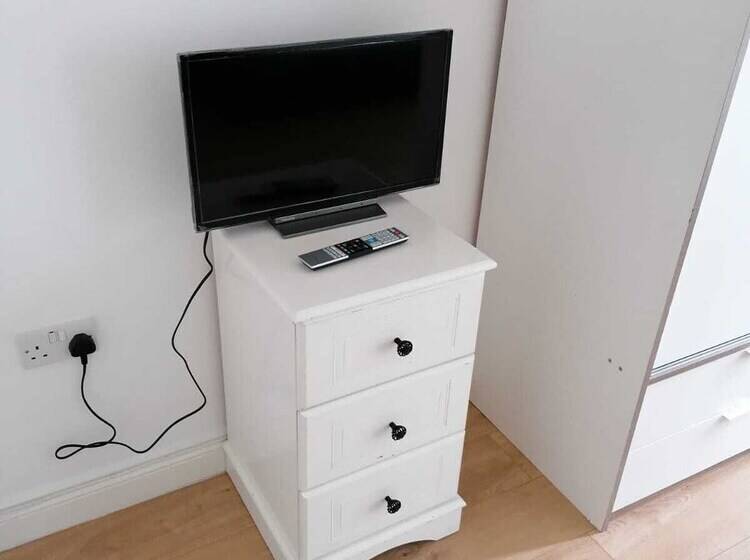 إقامة Lovely And Spacious House In South London