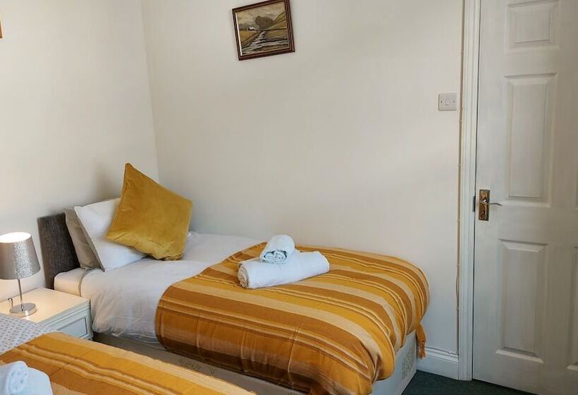 レジデンス Victoria Heights   Beautiful 3 Bed In Gillingham K
