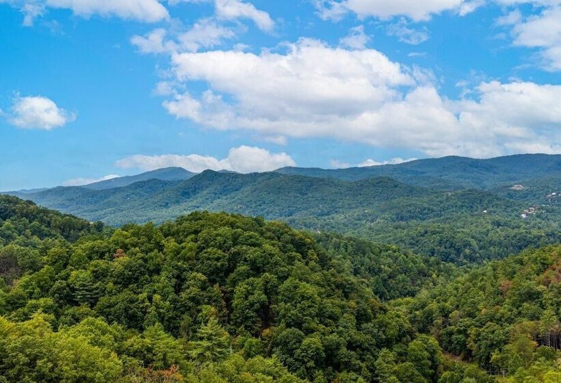 Rocky Top Lagoon