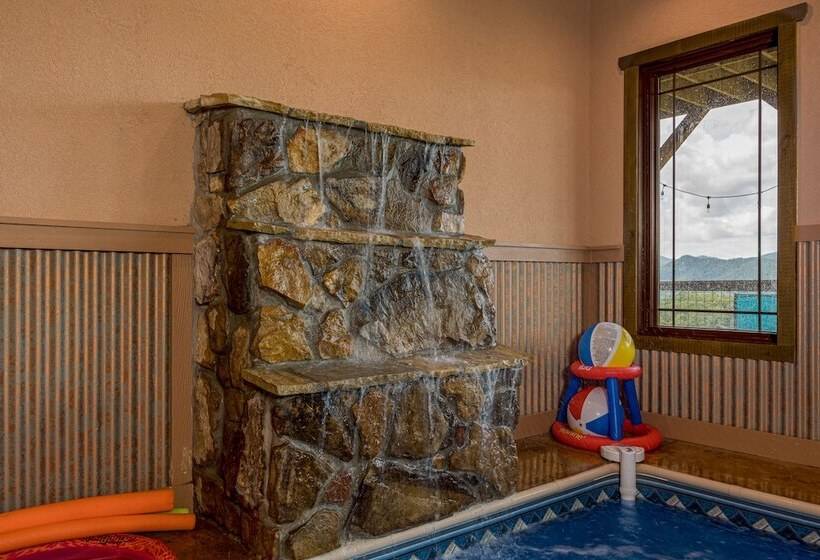 Rocky Top Lagoon
