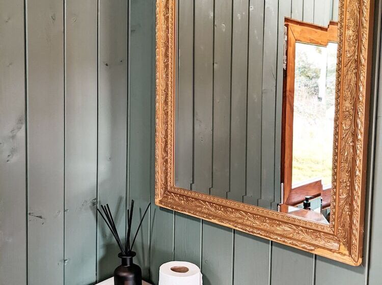 Stunning Shepherd S Hut Retreat, North Devon