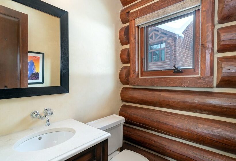 Villas At Tristant 137 By Avantstay Ski In/ Ski Out Home W/ Panoramic Views & Hot Tub