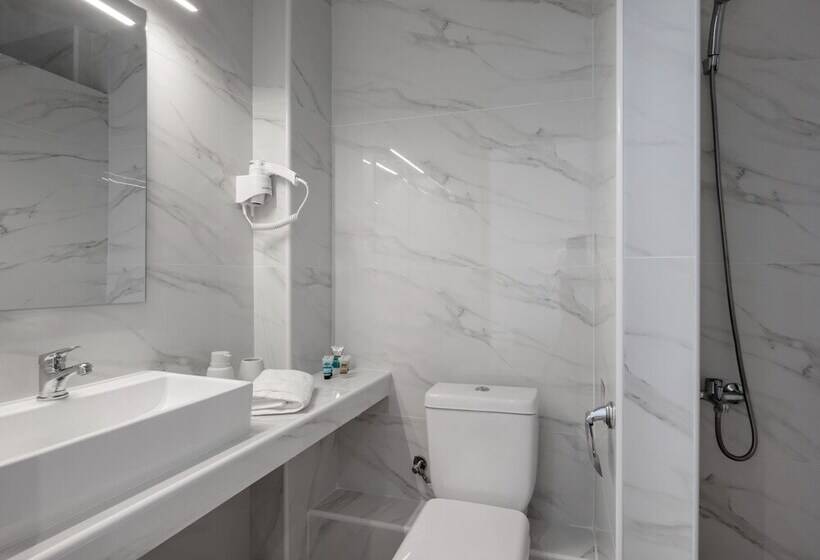 Aiora Suites