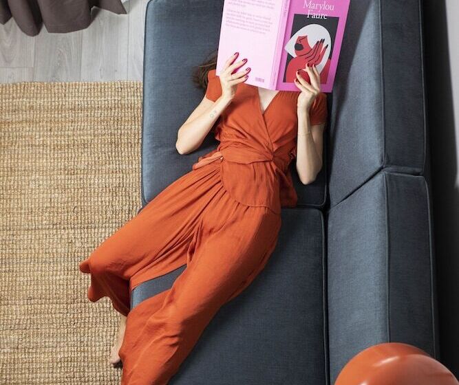 Bob W Commercial House