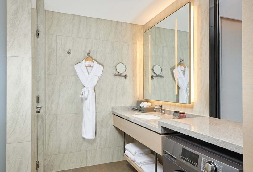 هتل Courtyard By Marriott Changchun