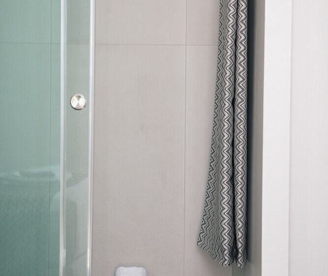 בית מלון כפרי Gateway Suites