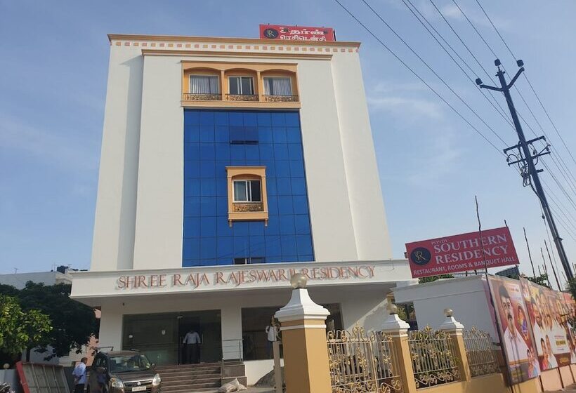 هتل Pondy Southern Residency