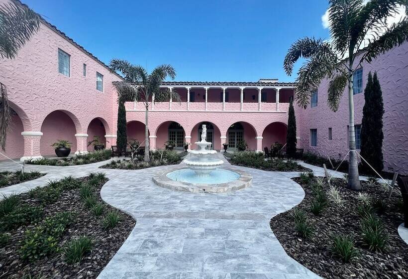 فندق The Hacienda