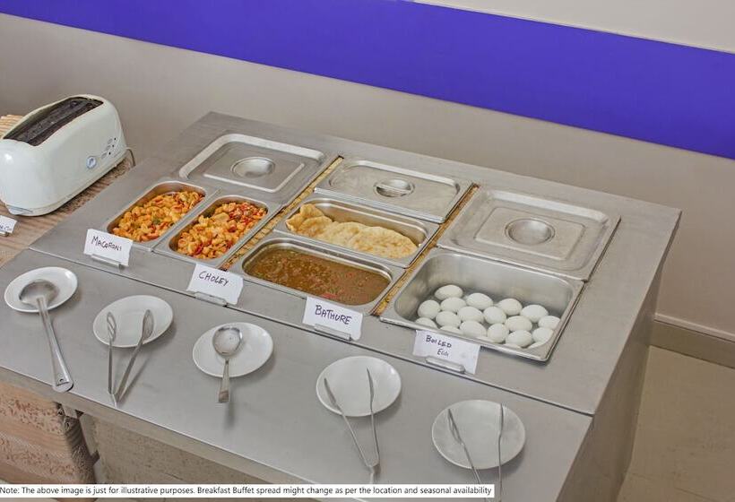 בית מלון כפרי Treebo Grand Town House