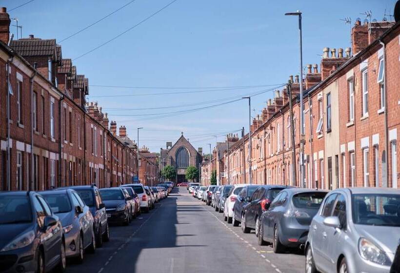 New 2bd Victorian Terraced House Loughborough