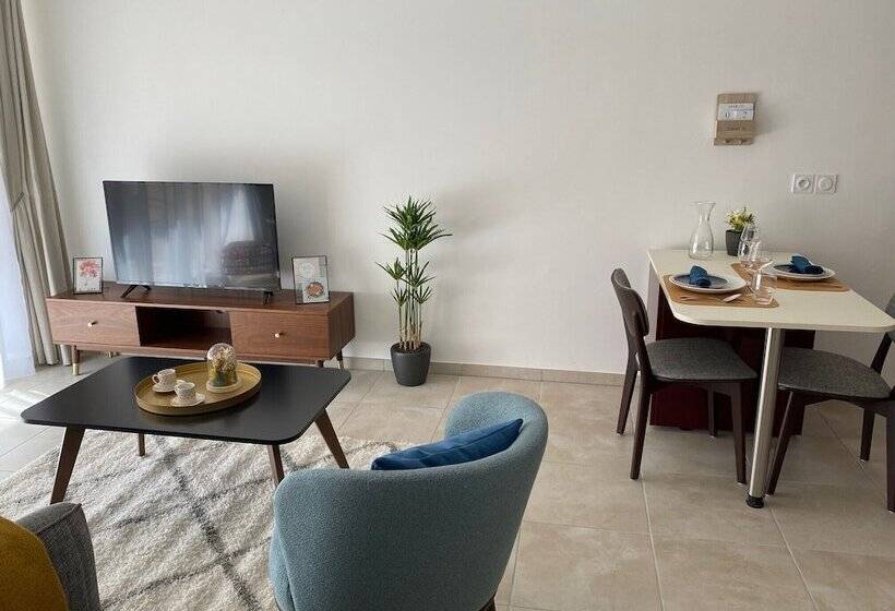 پانسیون Résidence Domitys Regalecia à Uzès