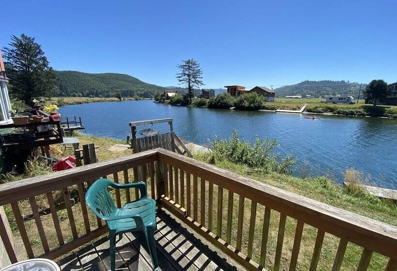 Raines Resort Cabins & Rv