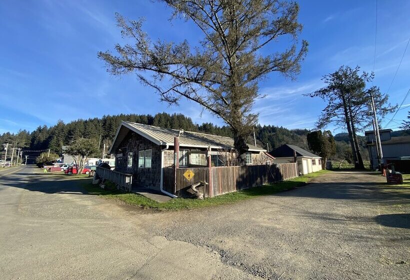 Raines Resort Cabins & Rv