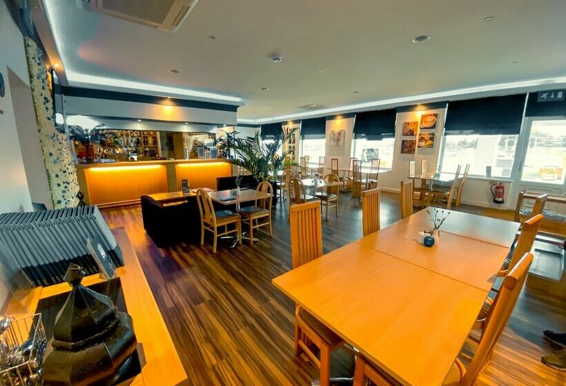 민박 Hawk House