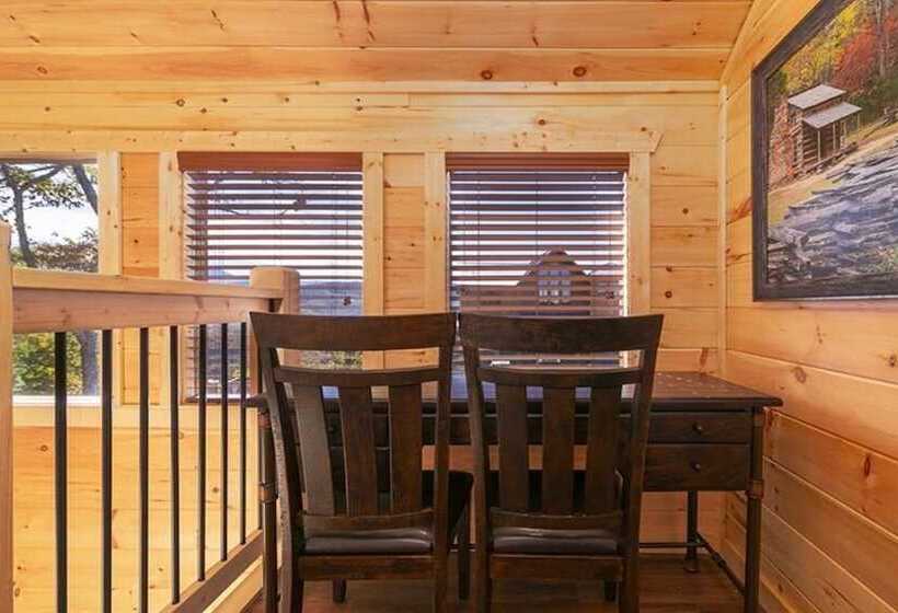 Donwell Manor   4 Bedrooms, 4 Baths, Sleeps 16 4 Cabin By Redawning