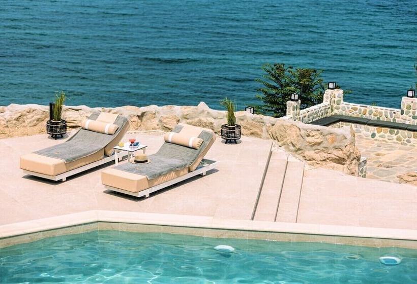 فندق Akrotiri Olympus Luxury Suites   Adults Only