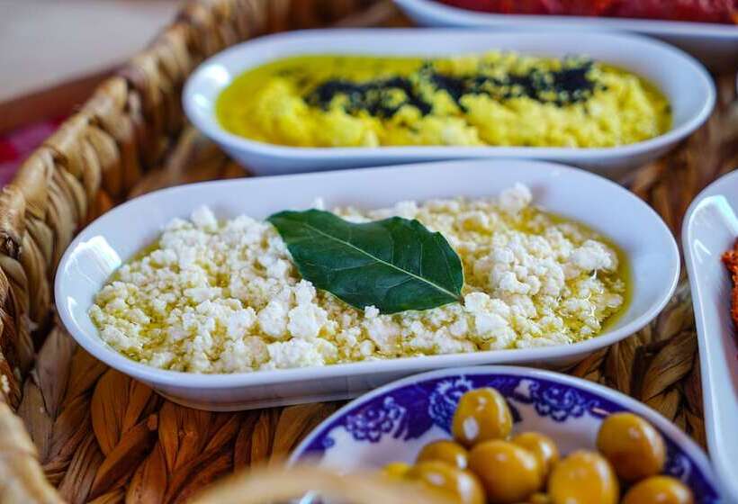 בית מלון כפרי Bi̇ber Evi̇
