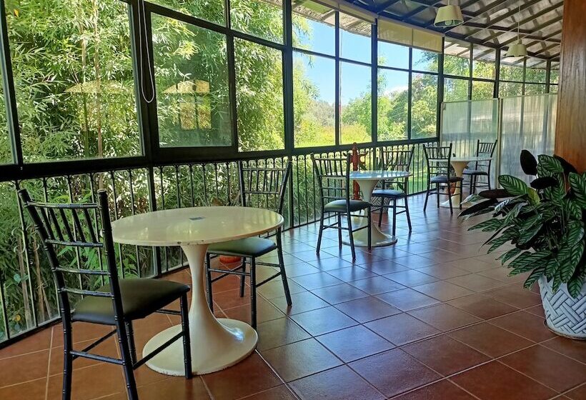 בית מלון כפרי Centro Ecoturistico Del Lago