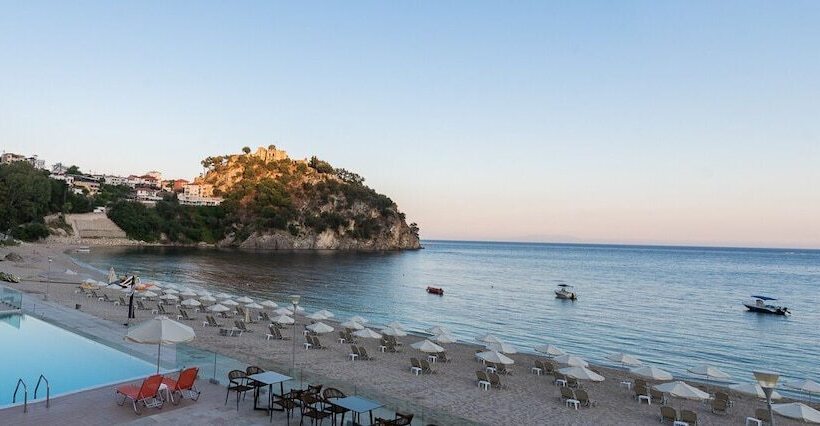 هتل Ionion Beach Resort