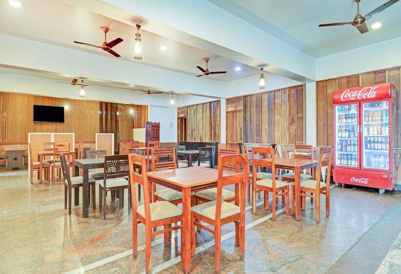 هتل Treebo Benaka Residency