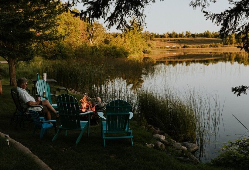 בית מלון כפרי Walters Resort On Lake Ida