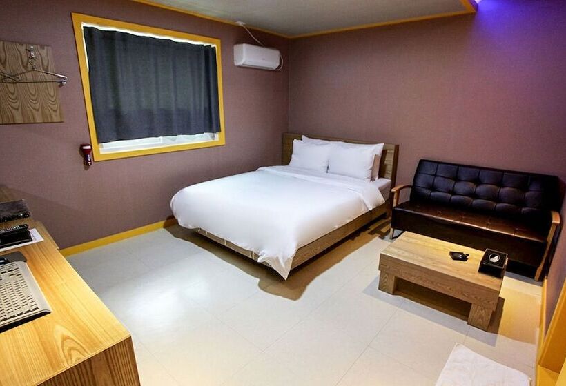 Jebudo Feel Motel
