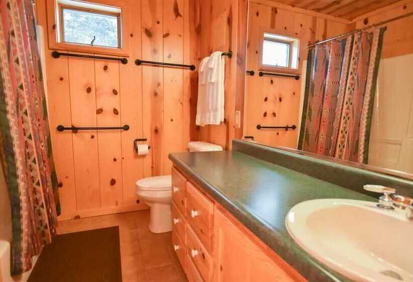 Longview Lodge