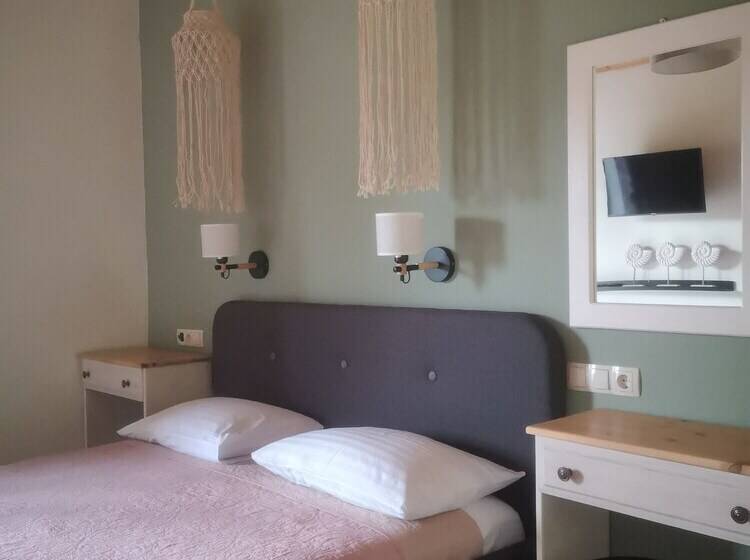 ペンション Achillion B&b