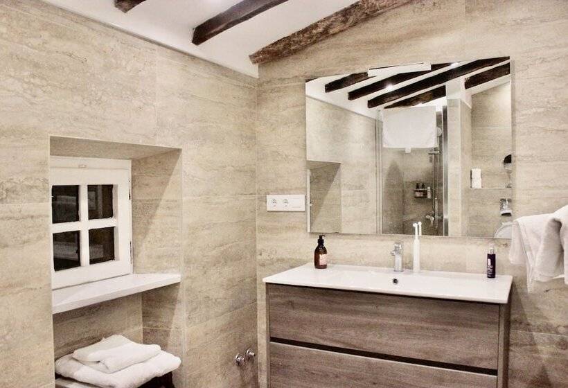 پانسیون Masia Mimosa