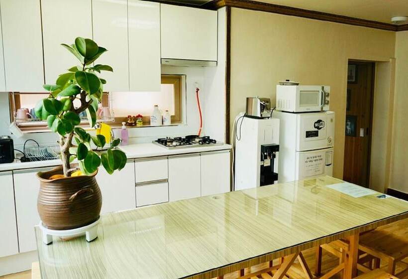 بنسيون Tongyeong Good Day Guesthouse