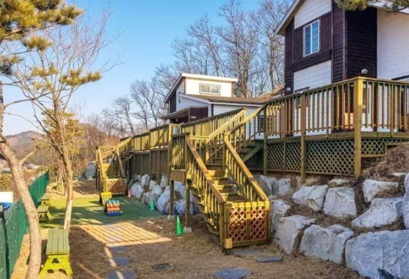 بنسيون Yangpyeong Palace Resort