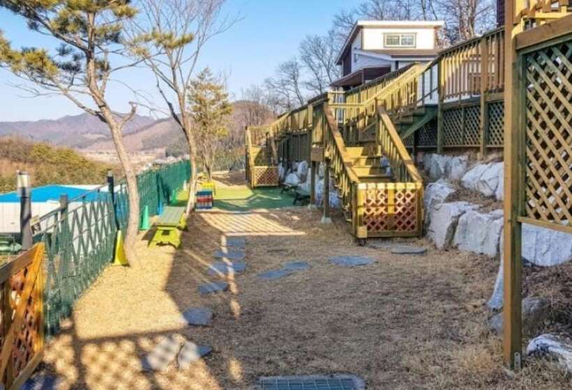 بنسيون Yangpyeong Palace Resort