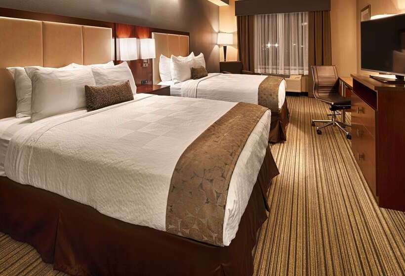فندق Best Western Plus Boardman Inn & Suites