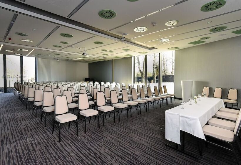هتل Best Western Plus Lakeside