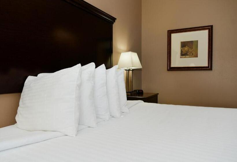 فندق Cobblestone Inn & Suites   Denison | Majestic Hills