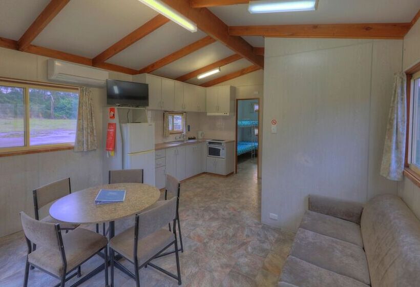 Отель Eden Gateway Holiday Park