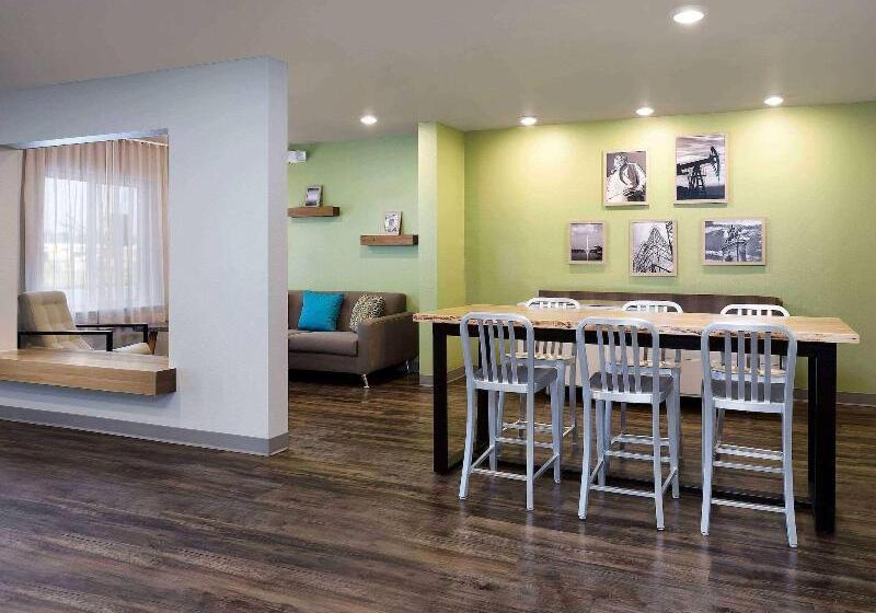 בית מלון כפרי Extended Stay America Select Suites  Kansas City  Stadium