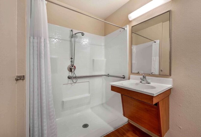 בית מלון כפרי Extended Stay America Select Suites  Kansas City  Stadium