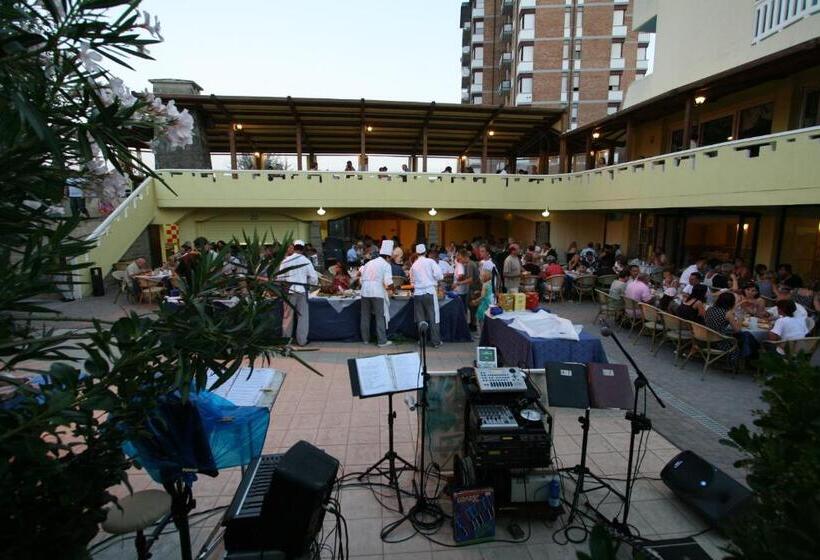 Grand Hotel Azzurra Club