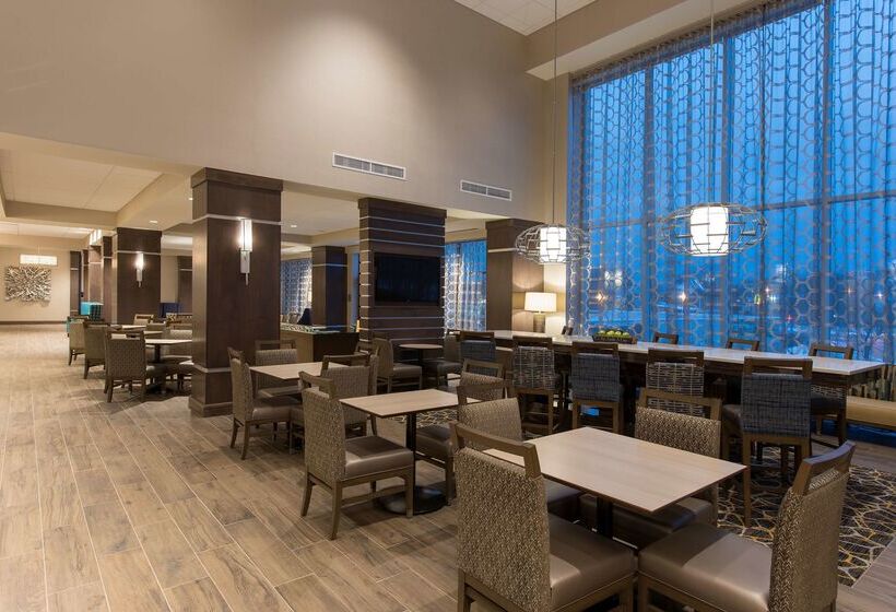 هتل Hampton Inn & Suites Grand Rapids Downtown