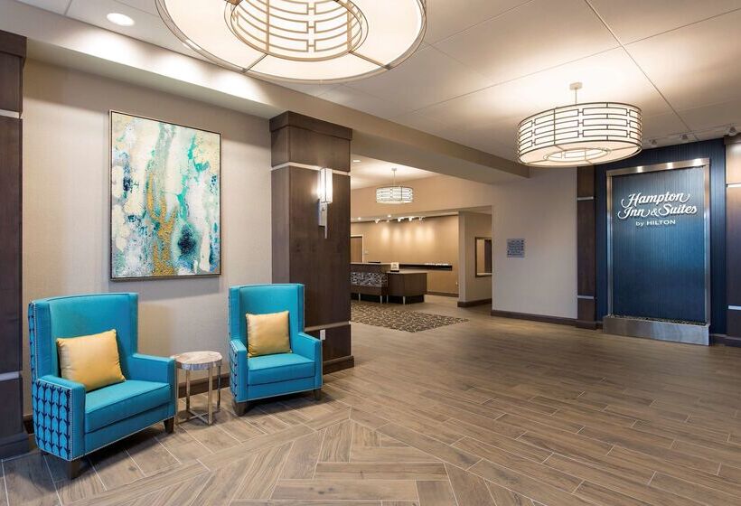 هتل Hampton Inn & Suites Grand Rapids Downtown