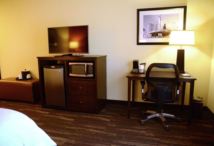 ホテル Hampton Inn Poplar Bluff