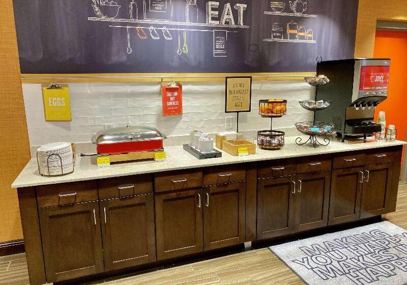 فندق Hampton Inn & Suites Deland
