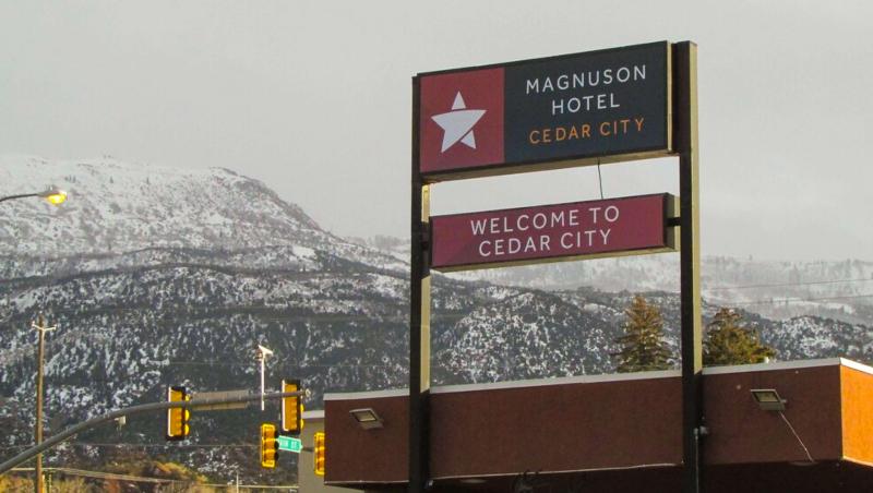 هتل Magnuson  Cedar City