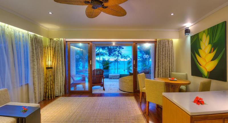 هتل Nanuku Resort Fiji