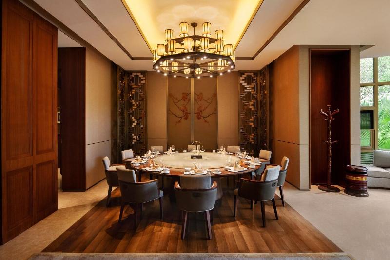 هتل Sheraton Grand Xishuangbanna