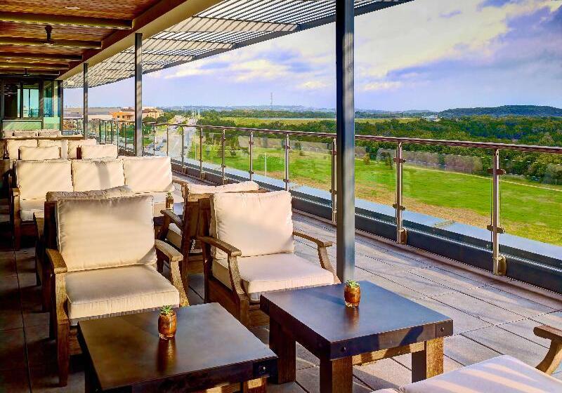 Отель Sonesta Bee Cave Austin Hill Country